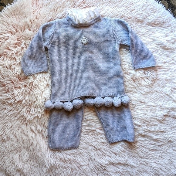 Papillon Grey Knit 2-piece Pom Pom Removable Collar Outfit 6 months - Picture 1 of 11